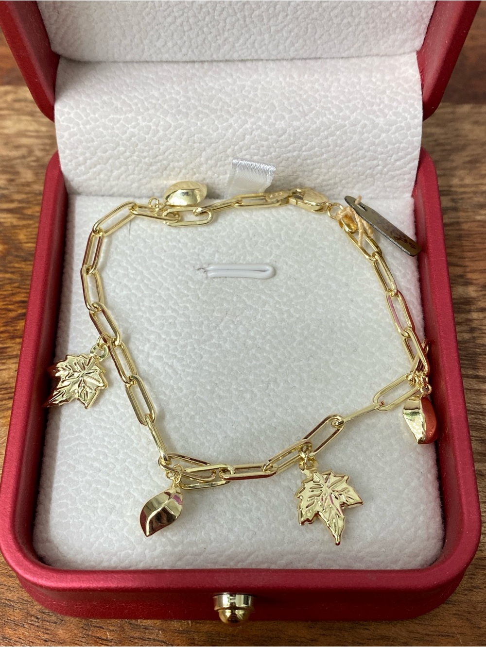 14K Yellow Gold Leaves Charm Bracelet